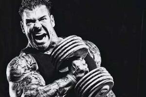 ޱ۸Rich Piana(mng)믂ע̴(ˎ^(gu))